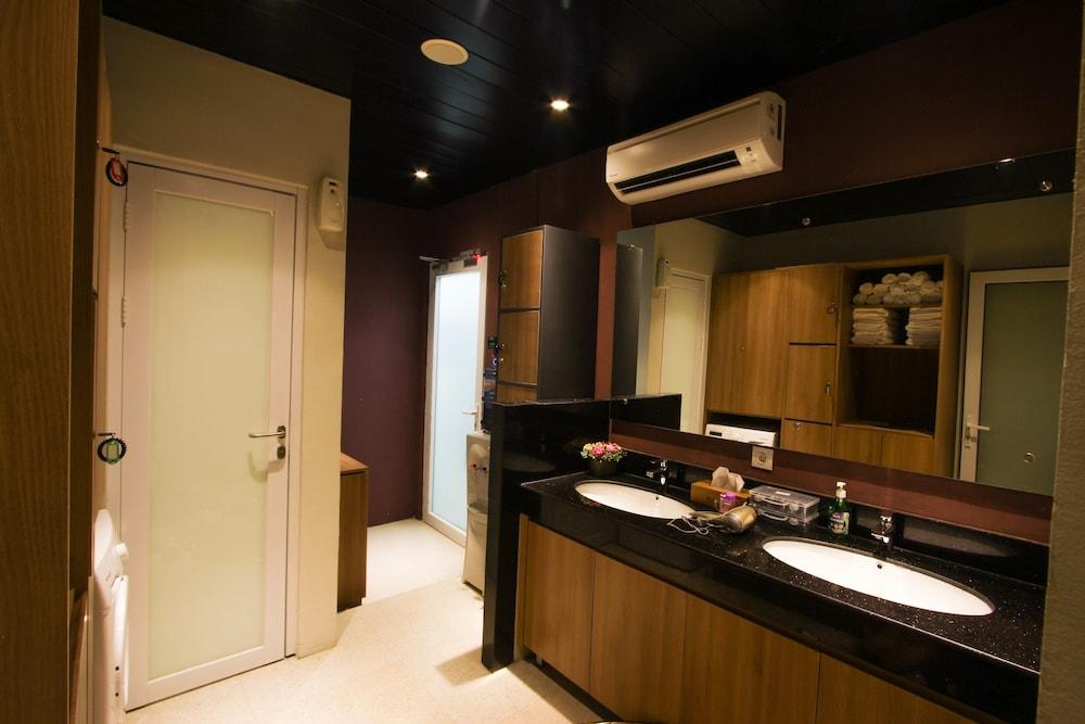 Kuretakeso Kemang Hotel Τζακάρτα Εξωτερικό φωτογραφία