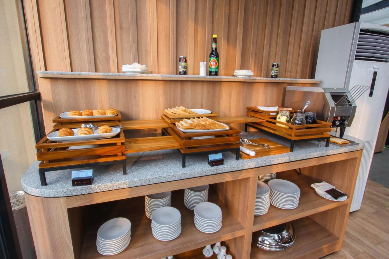 Kuretakeso Kemang Hotel Τζακάρτα Εξωτερικό φωτογραφία